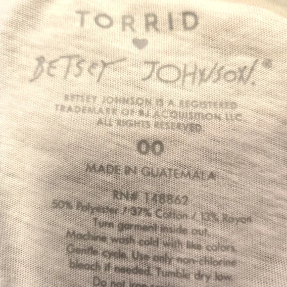 Torrid X Betsey Johnson Tee "I'm S❤️ B❤️red" 00/10 - Picture 4 of 8